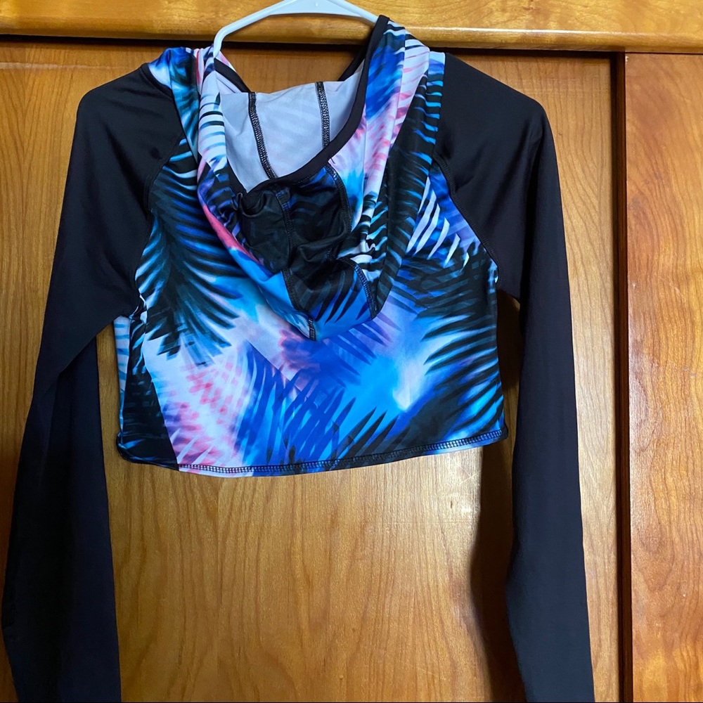 Surf top - Picture 2 of 2